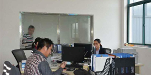 永堅(jiān)客服人員