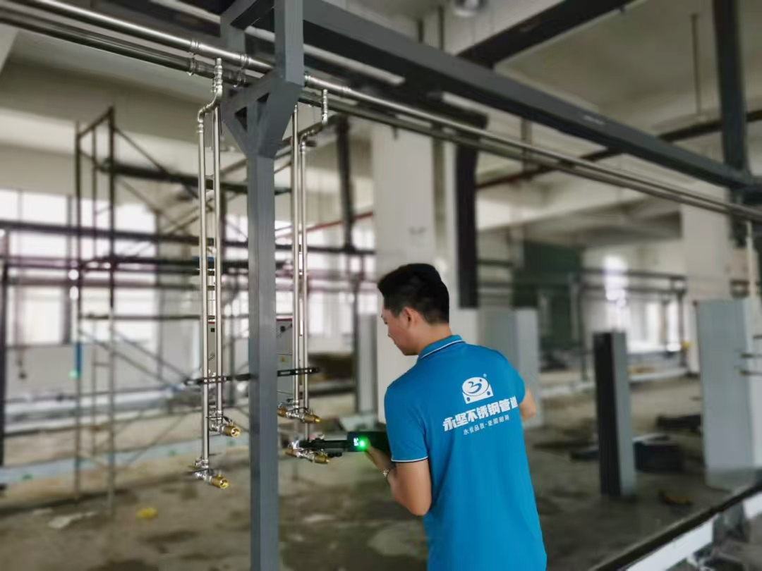 工廠(chǎng)、醫(yī)院用不銹鋼氣管